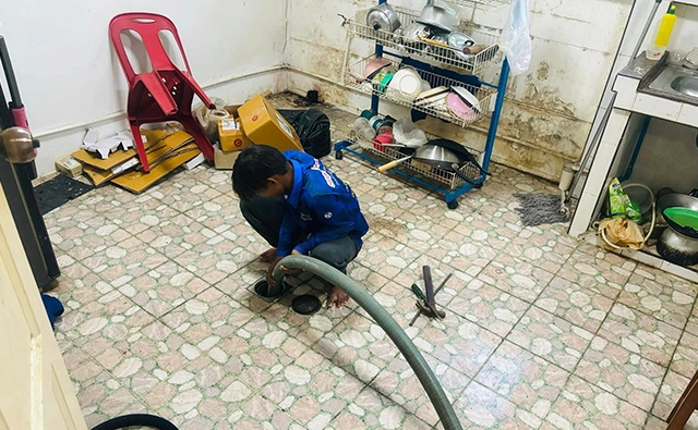 ดูดส้วม