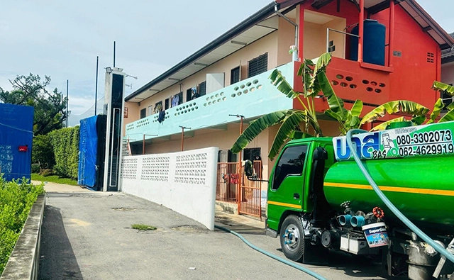 ดูดส้วม